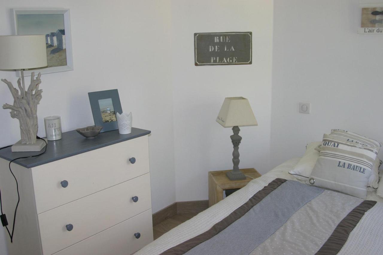 Villa traditionnelle au coeur du bois de la chaise Noirmoutier-en-l'Île Extérieur photo
